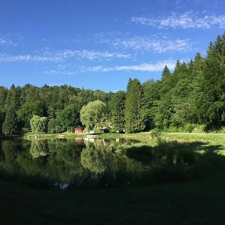 Logis Le Foxycamp Gasthuis 2*
